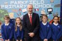 Gideon Amos with students during the Parkfield Primary visit.