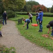 Little Green Change bulb planting at Weldmar Hospicecare