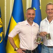 From left: Luca Alfatti and Mark Hannaford with their medals in Ukraine